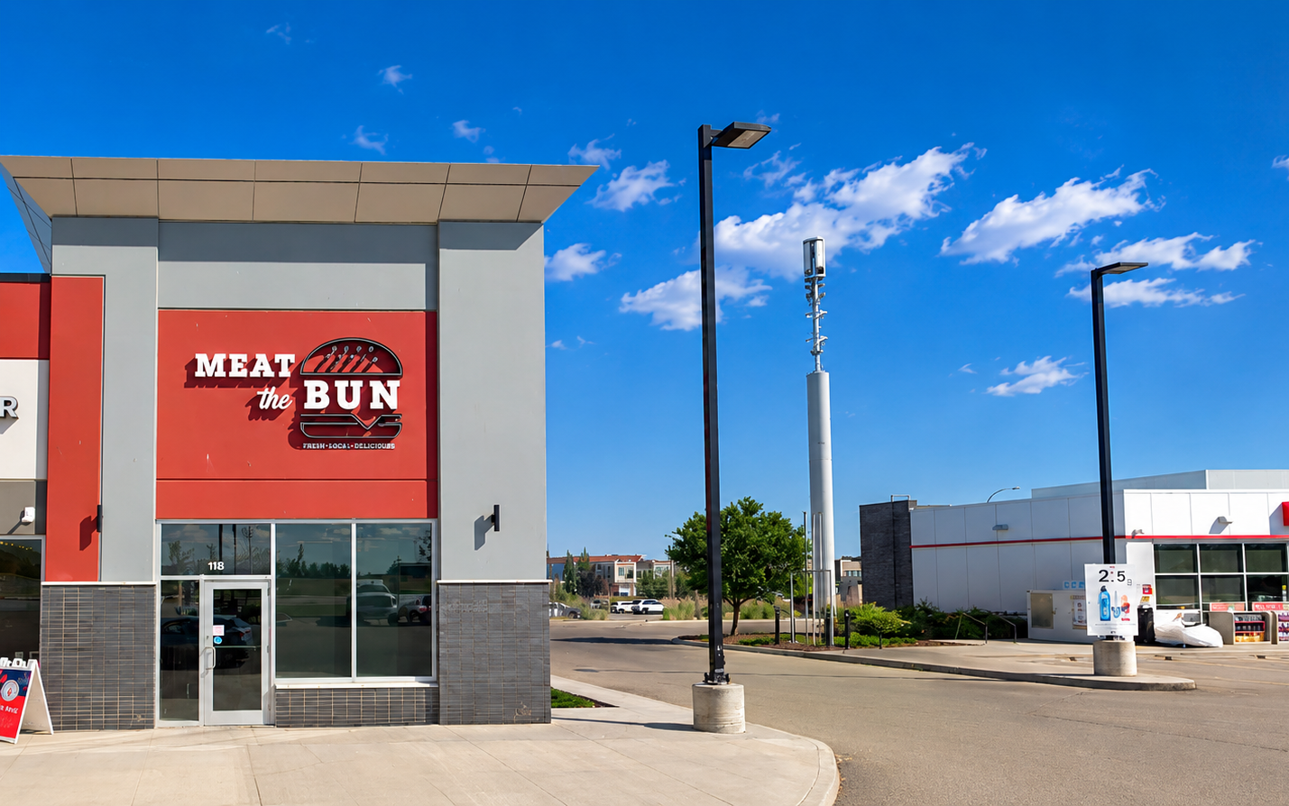 Meat The Bun South Edmonton – Gourmet Smash Burger Restaurant